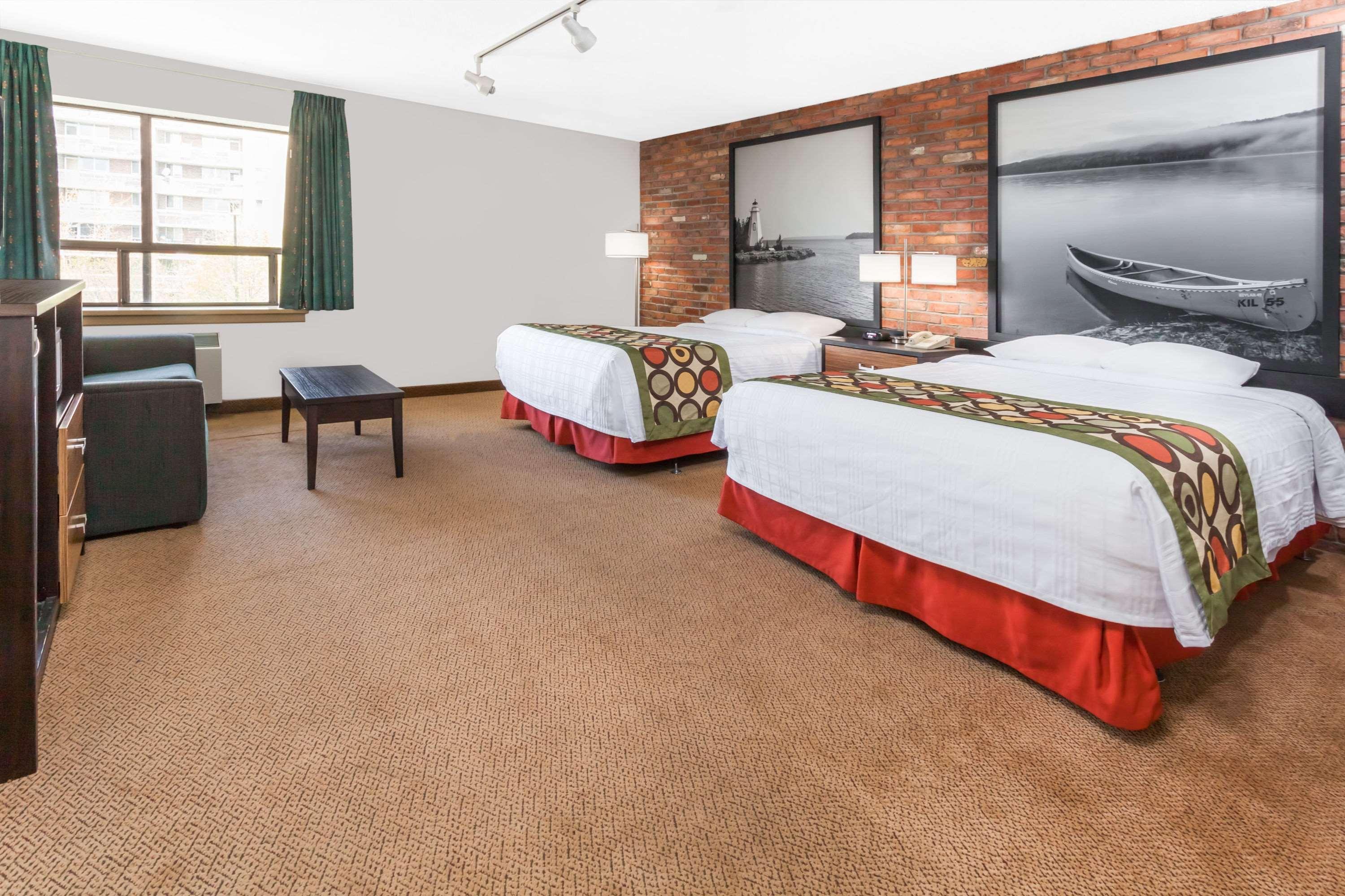 Super 8 By Wyndham Sudbury On Ξενοδοχείο Εξωτερικό φωτογραφία