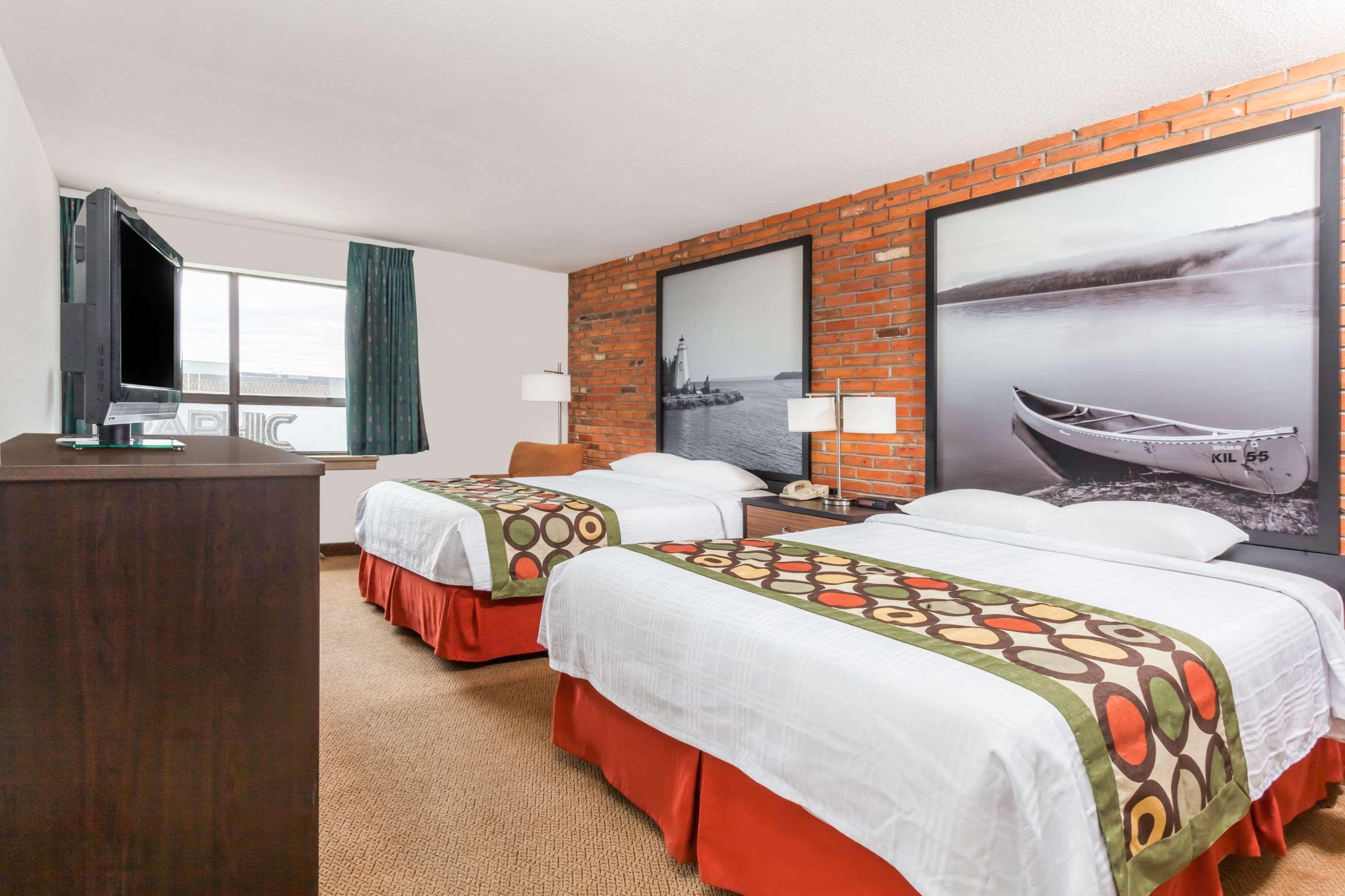 Super 8 By Wyndham Sudbury On Ξενοδοχείο Εξωτερικό φωτογραφία