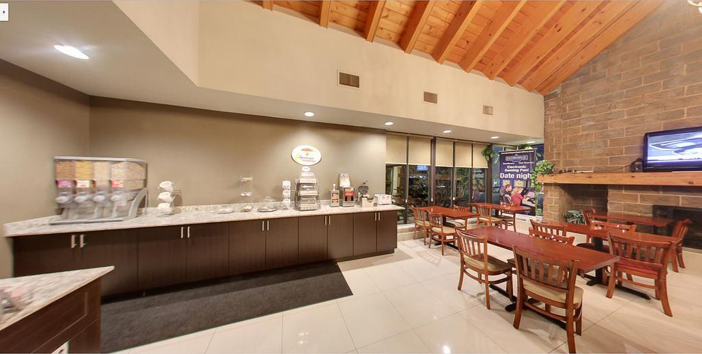 Super 8 By Wyndham Sudbury On Ξενοδοχείο Εξωτερικό φωτογραφία